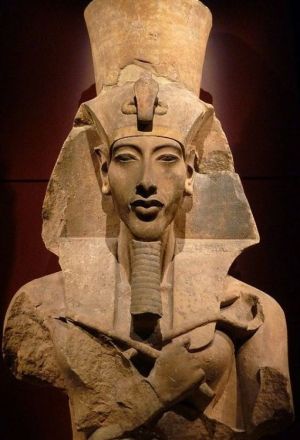 Akhenaten.jpg