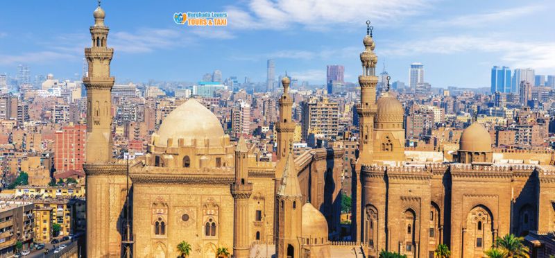 پرونده:Sultan-Hassan-Mosque-in-Cairo-Egypt-Map-of-the-mosque-from-the-inside-facts-about-the-construction-1140x530.jpg